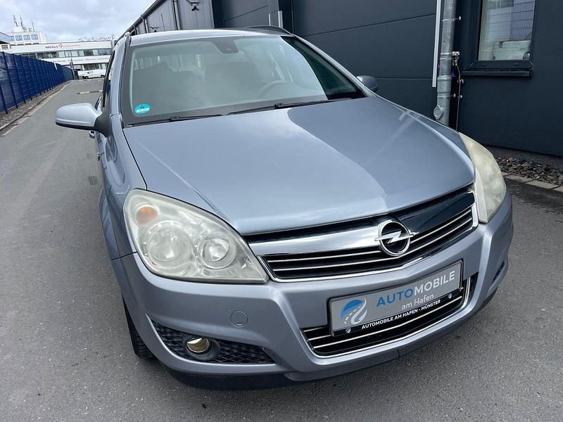 Gebraucht Opel Astra 90 PS (66 kW) 2007 Silber Kombi
