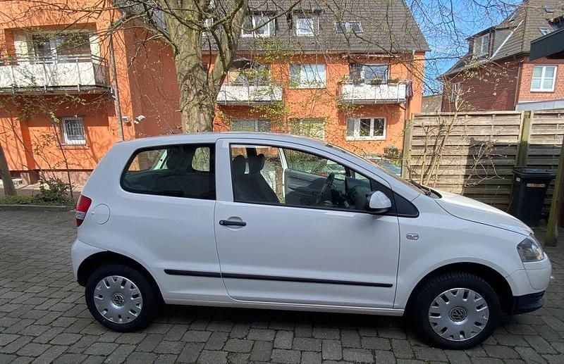 Second-hand VW Fox 54 CP (39 kW) 2008 Alb Hatchback