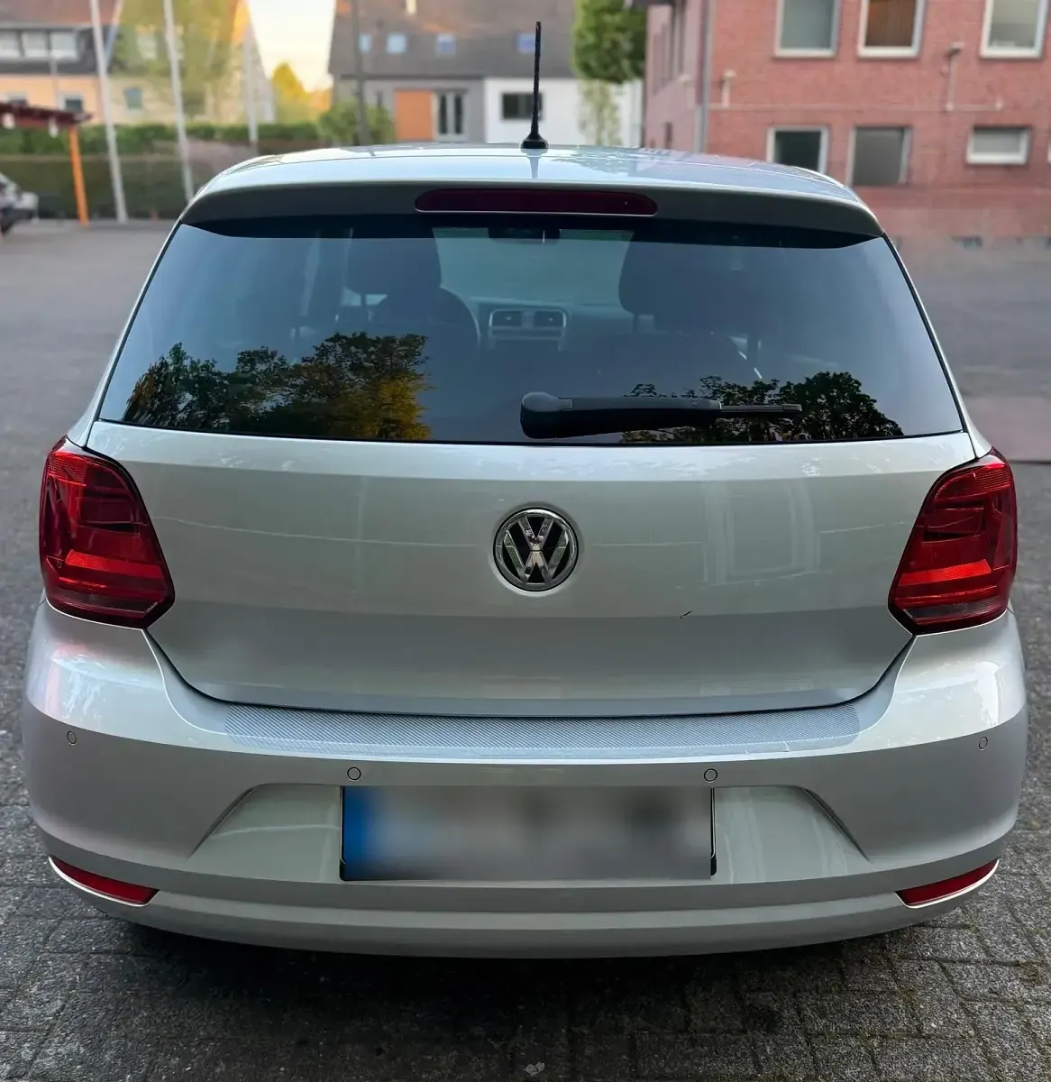 Gebraucht VW Polo LOUNGE 75 PS (55 kW) 2016 Silber Kleinwagen