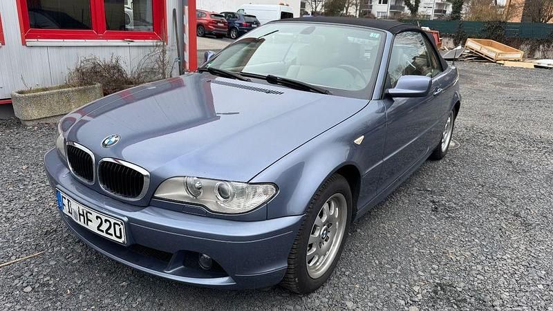 Gebraucht BMW 318 Cabriolet 143 PS (105 kW) 2005 Blau Cabrio