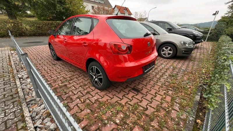 Gebraucht Seat Ibiza 69 PS (50 kW) 2013 Rot Kleinwagen