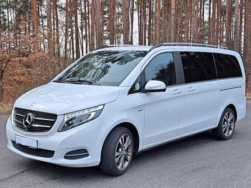 Gebraucht Mercedes V250 190 PS (139 kW) 2015 Weiß Van / Kleinbus