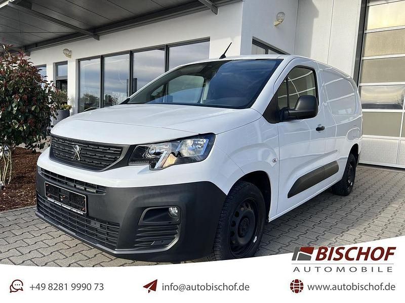 Gebraucht Peugeot Partner 102 PS (75 kW) 2022 Weiß Van / Kleinbus