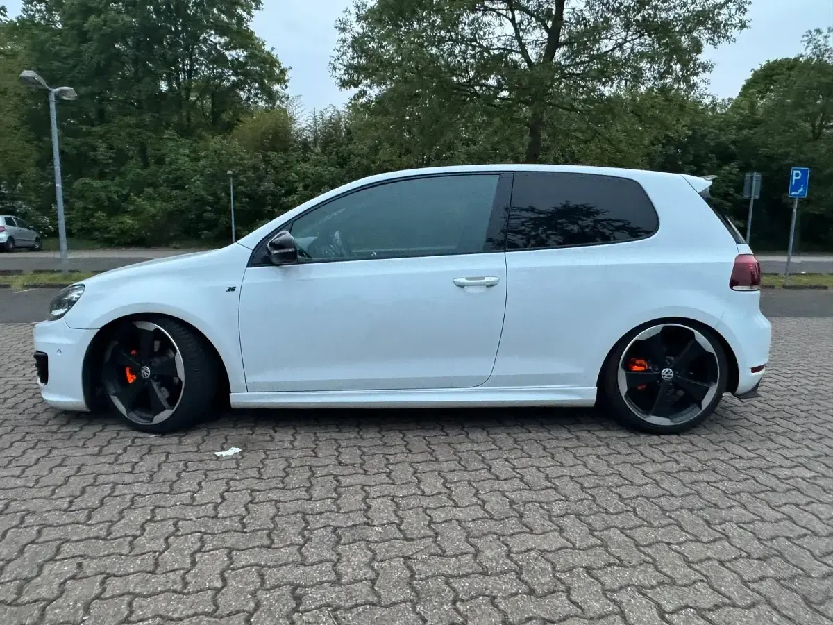 Gebraucht VW Golf Edition 235 PS (172 kW) 2012 Weiß Coupé