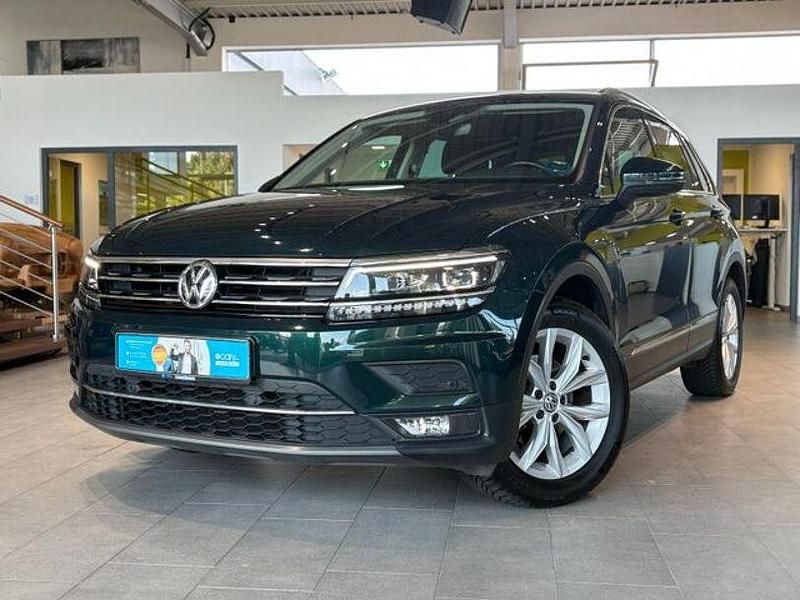 Grün Gebraucht 2017 VW Tiguan SUV | 17.495 € (Fairer Preis) - Bild 1/4