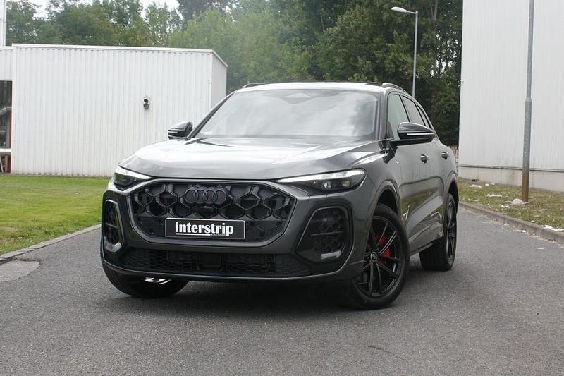 Grau Gebraucht 2025 Audi Q5 S-Line SUV | 63.490 € (Fairer Preis) - Bild 1/4