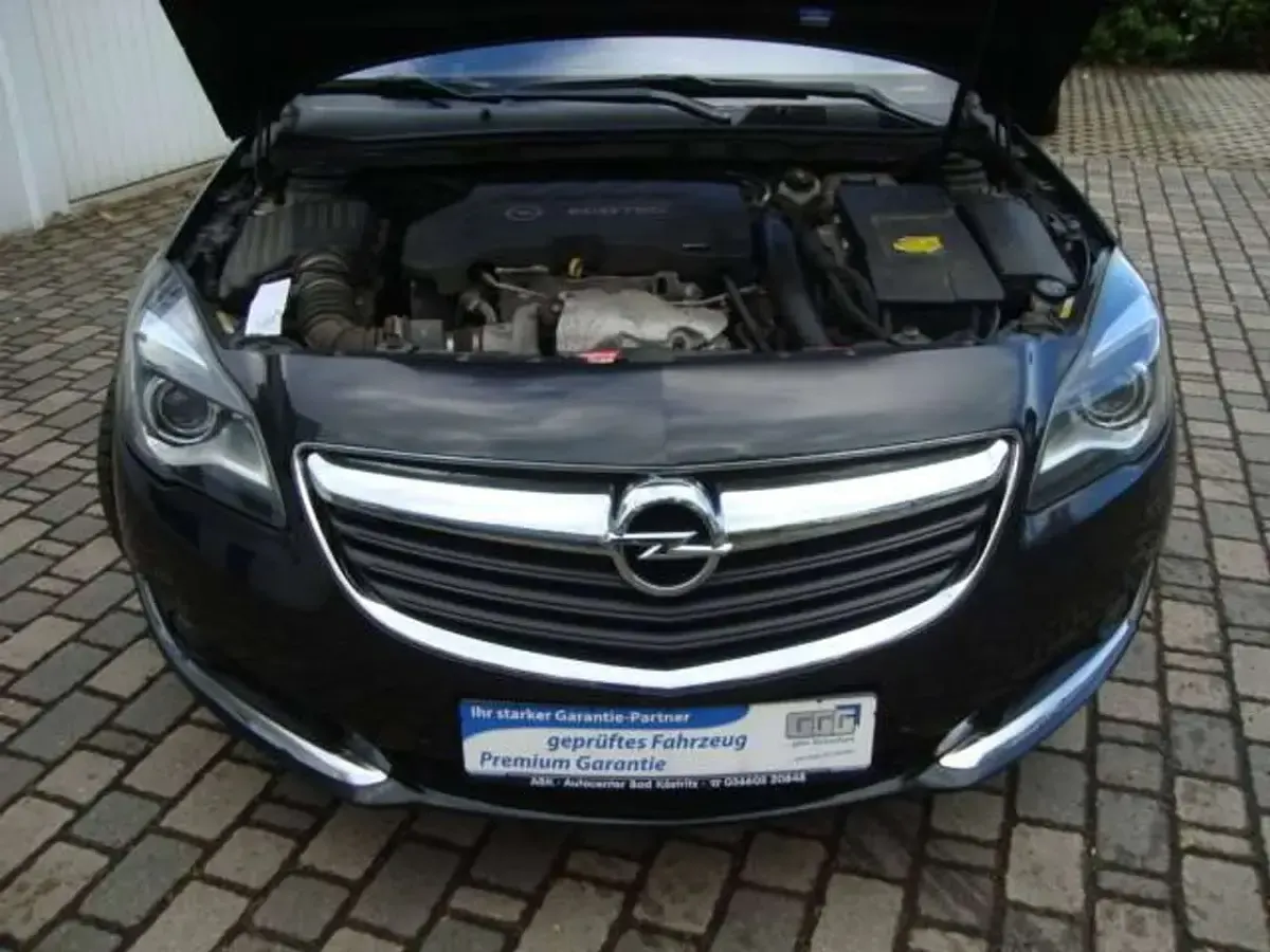Gebraucht Opel Insignia Innovation 170 PS (125 kW) 2015 Schwarz Kombi