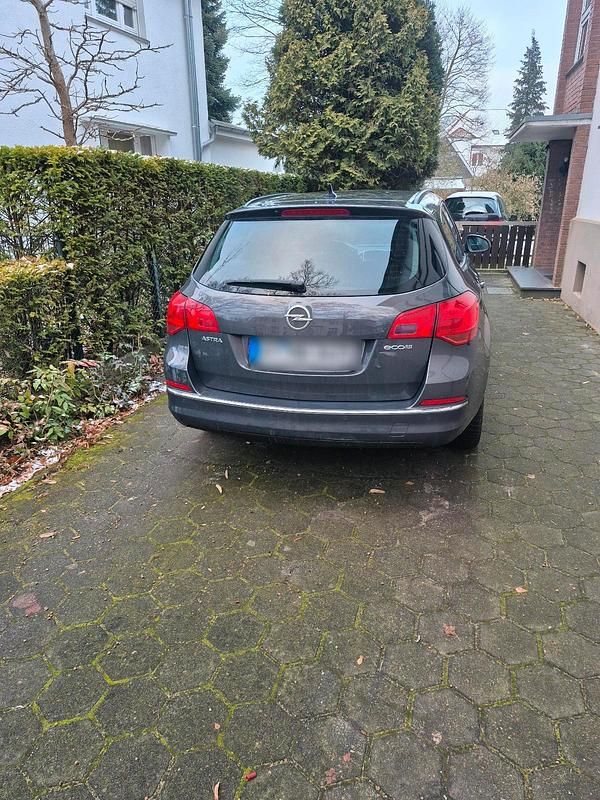 Gebraucht Opel Astra 120 PS (88 kW) 2015 Grau Kombi