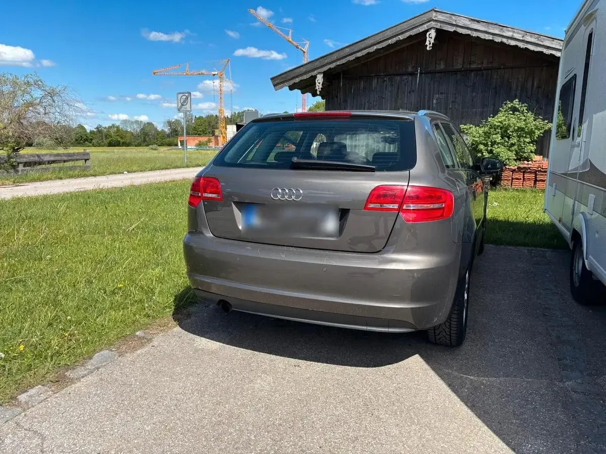 Używany Audi A3 Ambiente 105 KM (77 kW) 2012 Szary Hatchback