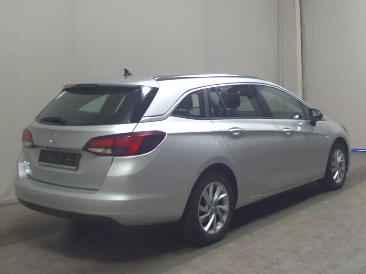 Gebraucht Opel Astra Elegance 110 PS (80 kW) 2021 Argon silber metallic Kombi