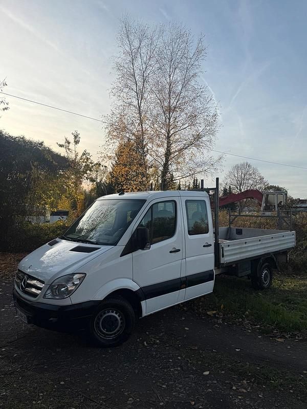 Weiß Gebraucht 2010 Mercedes 316 Van | 9.800 € (Superpreis) - Bild 1/4