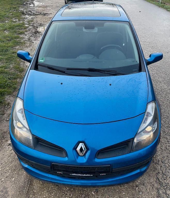 Gebraucht Renault Clio II Dynamique 111 PS (81 kW) 2006 Blau Limousine