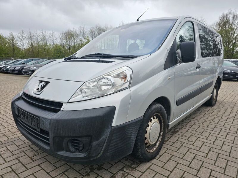 Grau Gebraucht 2009 Peugeot Expert Van | 4.990 € (Etwas zu teuer) - Bild 1/4