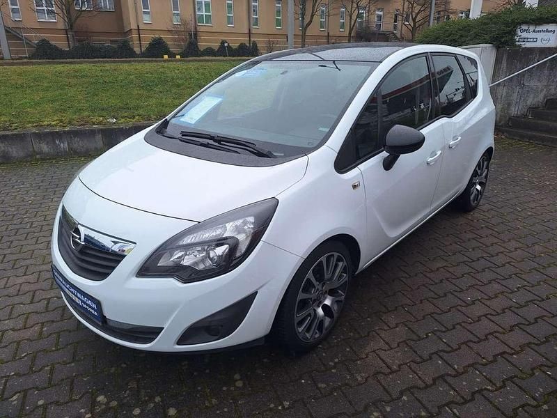 Gebraucht Opel Meriva Color Edition 120 PS (88 kW) 2013 Weiß (casablancaweiß) Van / Kleinbus