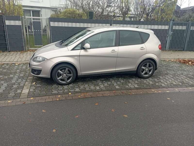 Gebraucht 2014 Seat Altea 4You Van / Kleinbus | 9.000 € (Etwas zu teuer) - Bild 1/2