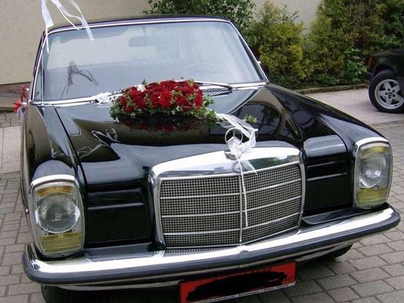 Schwarz Gebraucht 1969 Mercedes W115 Limousine | 14.999 € - Bild 1/4