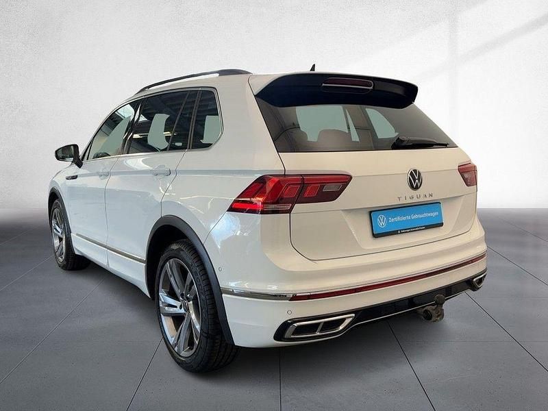 Gebraucht VW Tiguan R-line 150 PS (110 kW) 2023 Weiß SUV