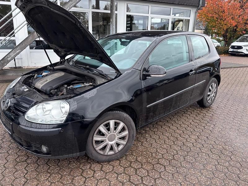 Schwarz Gebraucht 2004 VW Golf V Kleinwagen | 2.450 € - Bild 1/4