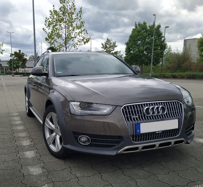 Grau Gebraucht 2015 Audi A4 Allroad Ambiente Kombi | 12.990 € (Fairer Preis) - Bild 1/4
