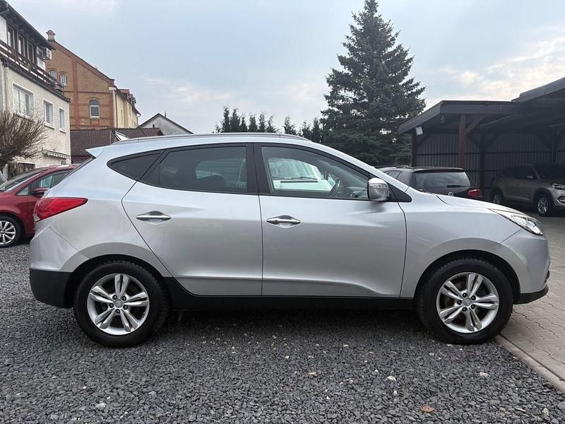 Gebraucht Hyundai ix35 Premium 184 PS (135 kW) 2013 Silber SUV
