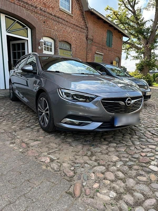 Grau Gebraucht 2018 Opel Insignia Business Kombi | 11.999 € (Fairer Preis) - Bild 1/4