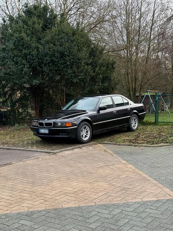 Gebraucht BMW 728 194 PS (142 kW) 1997 Schwarz Limousine