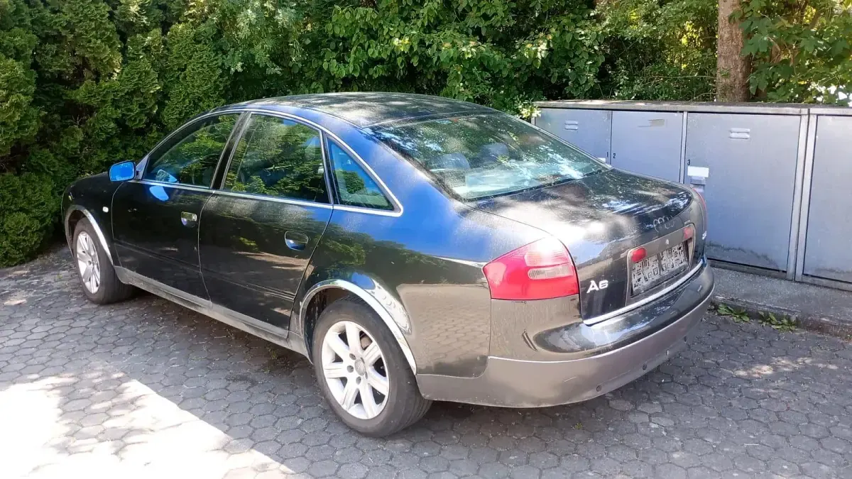 Gebraucht Audi A6 Basis 178 PS (130 kW) 1998 Andere farben Limousine