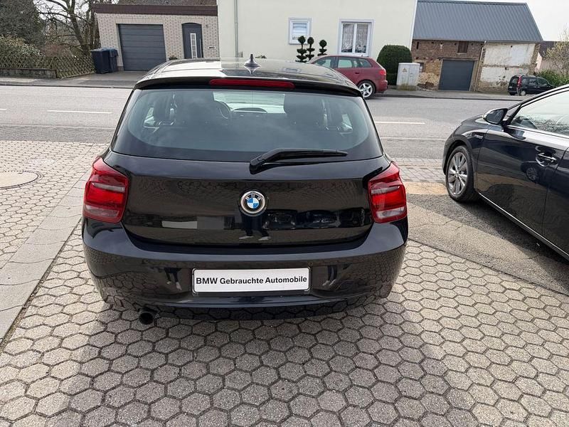 Gebraucht BMW 116 136 PS (100 kW) 2012 Schwarz Kleinwagen
