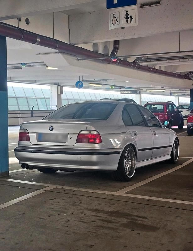 Gebraucht BMW 528 Shadowline 193 PS (141 kW) 1998 Silber Limousine