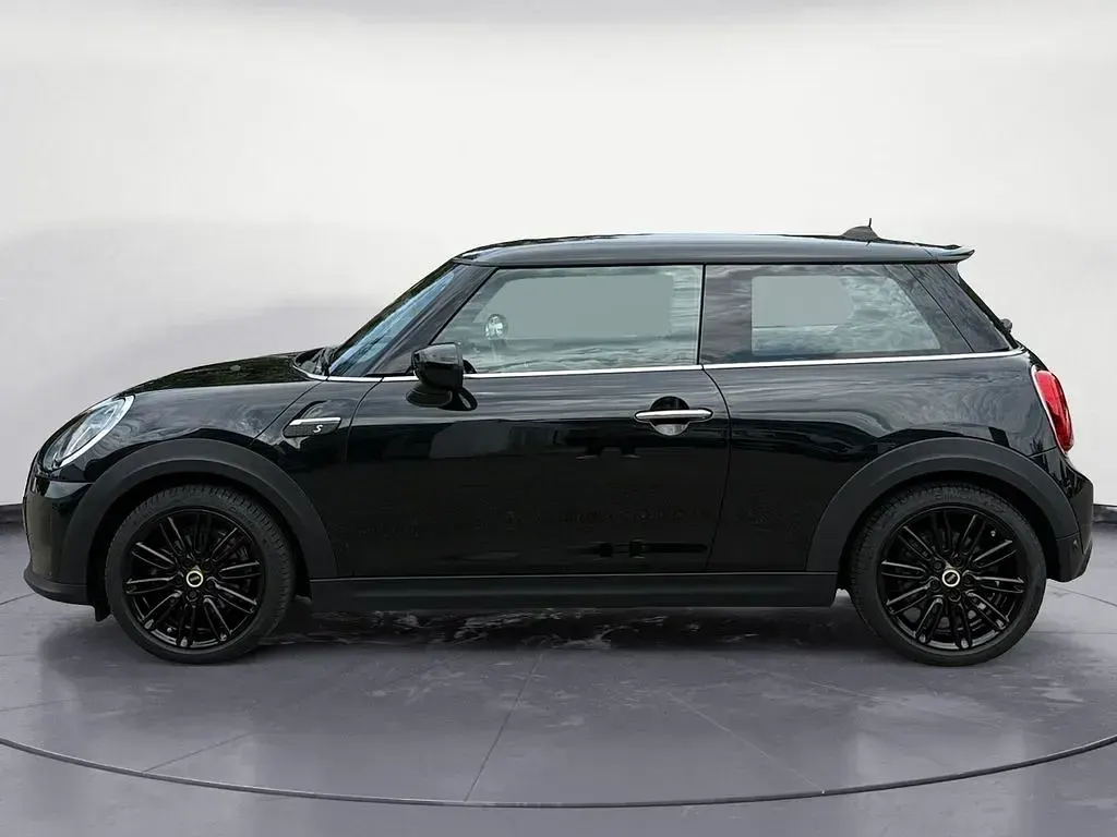 Gebraucht Mini Cooper SE Classic 135 kW (184 PS) 2023 Schwarz Kleinwagen
