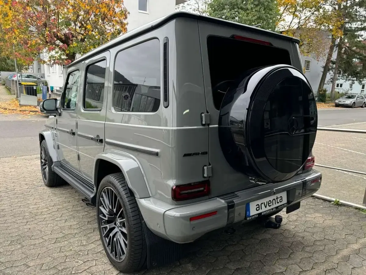 Neu Mercedes G63 AMG Active 585 PS (430 kW) 2026 Manufaktur classic grau uni SUV