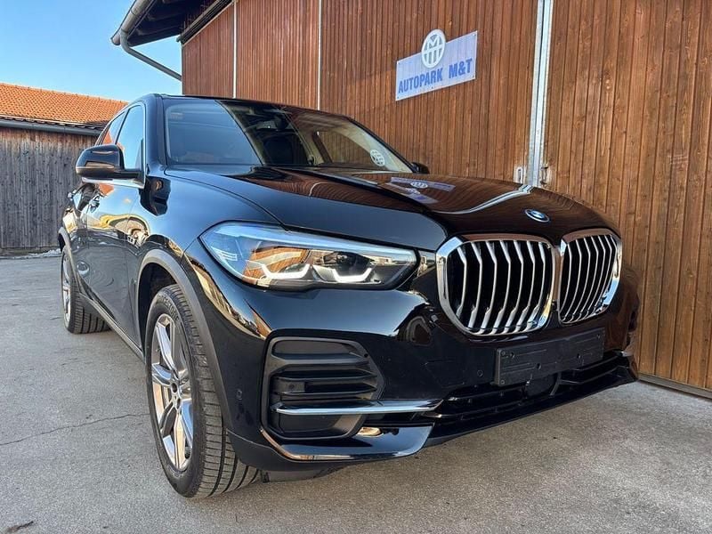 Gebraucht BMW X5 Performance 286 PS (210 kW) 2022 Schwarz SUV