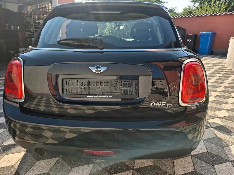 Gebraucht Mini One D 95 PS (69 kW) 2018 Schwarz Kleinwagen