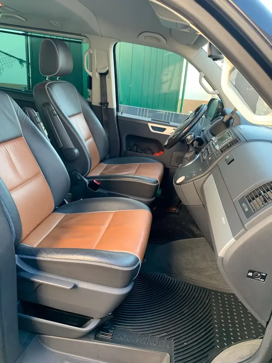 Gebraucht VW Multivan PanAmericana 204 PS (150 kW) 2013 Schwarz Van / Kleinbus