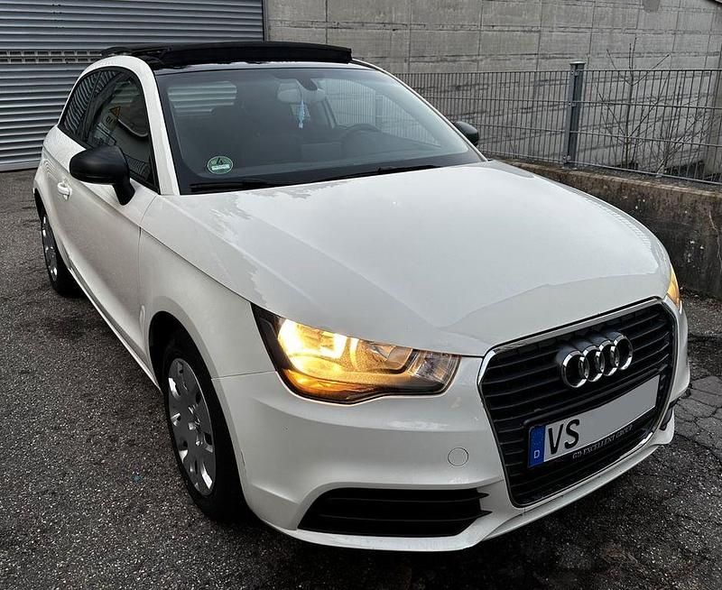 Gebraucht Audi A1 Ambiente 90 PS (66 kW) 2011 Weiß Kleinwagen