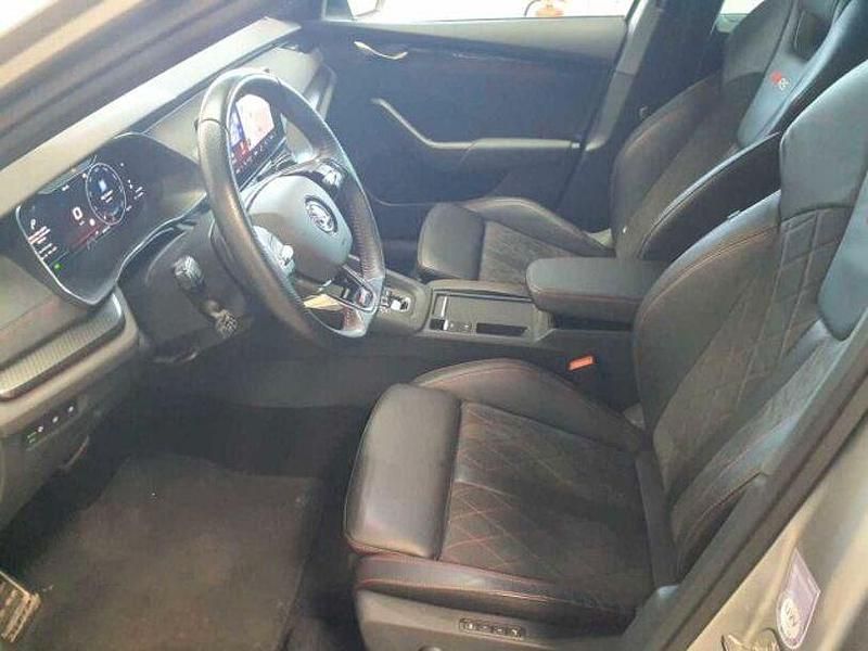 Gebraucht Skoda Octavia RS 200 PS (147 kW) 2023 Brillantsilber metallic Kombi