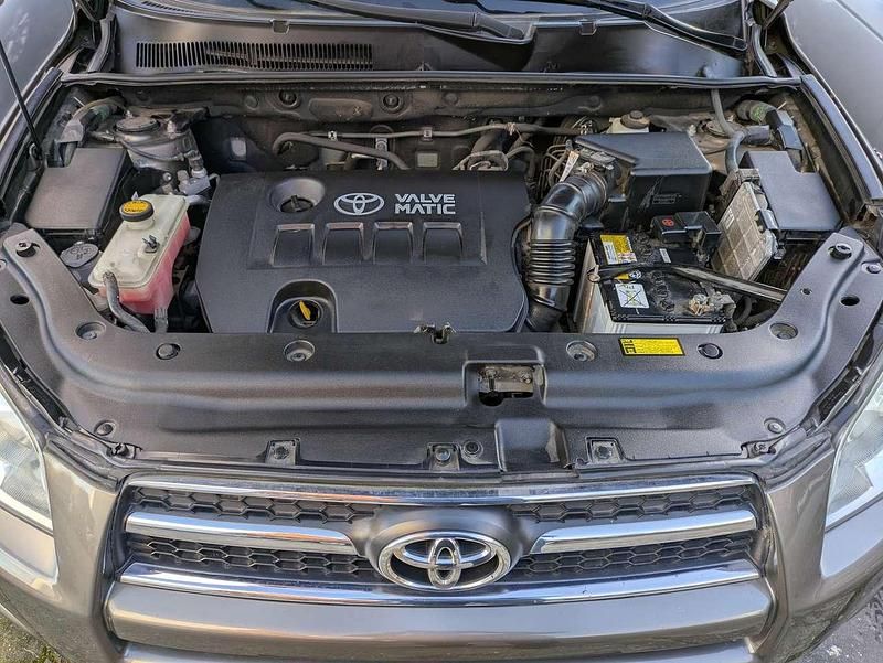 Gebraucht Toyota RAV4 Sol 158 PS (116 kW) 2009 Bronze mica metallic SUV