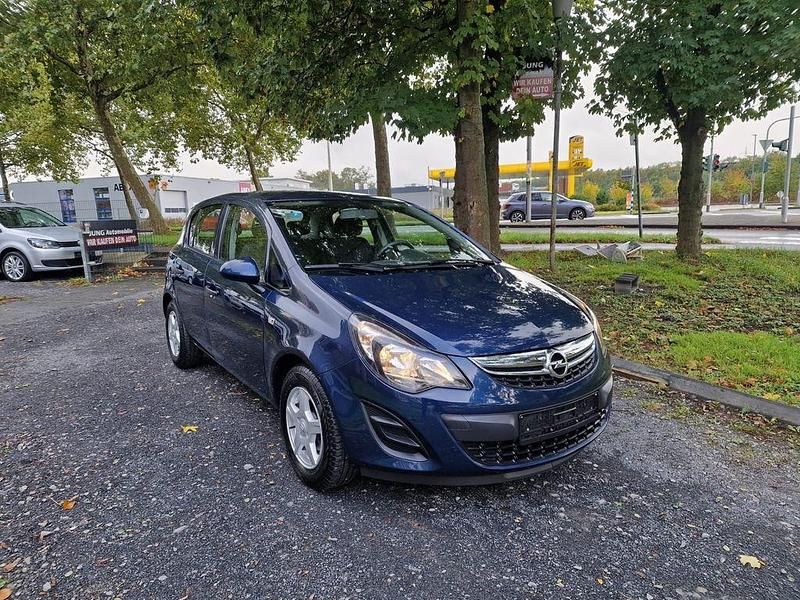 Blau Gebraucht 2014 Opel Corsa Selection Limousine | 6.900 € (Etwas zu teuer) - Bild 1/4