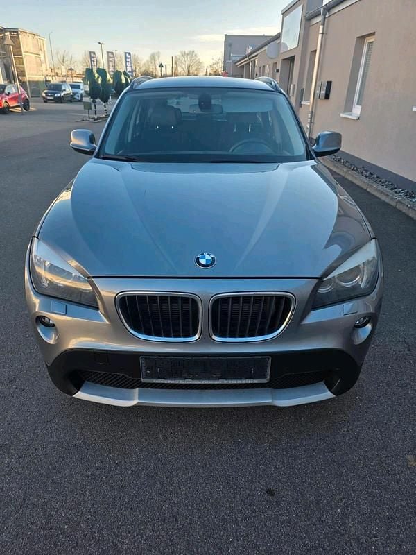 Gebraucht BMW X1 143 PS (105 kW) 2012 Grau SUV