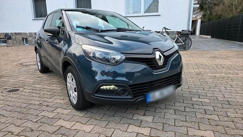 Grau Gebraucht 2015 Renault Captur SUV | 6.500 € (Superpreis) - Bild 1/4