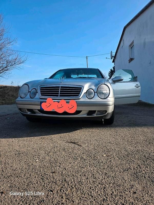 Grau Gebraucht 1998 Mercedes CLK200 Coupé | 1.450 € (Fairer Preis) - Bild 1/4
