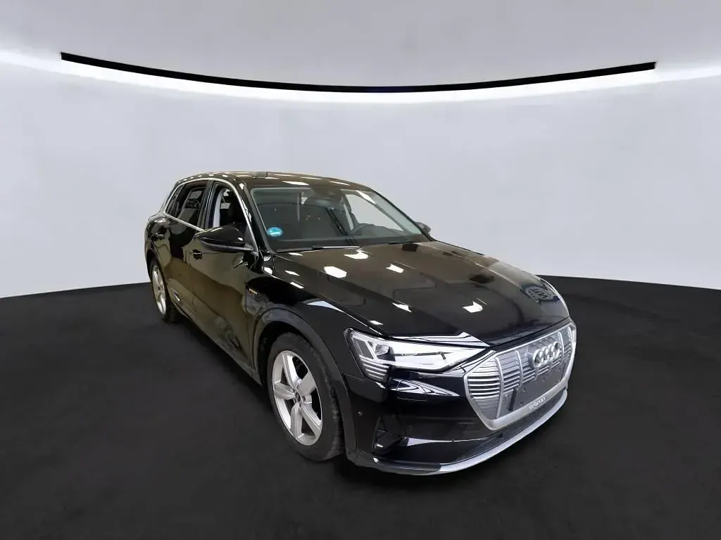 Gebraucht Audi e-tron Advanced Plus 300 kW (408 PS) 2023 Brillantschwarz SUV