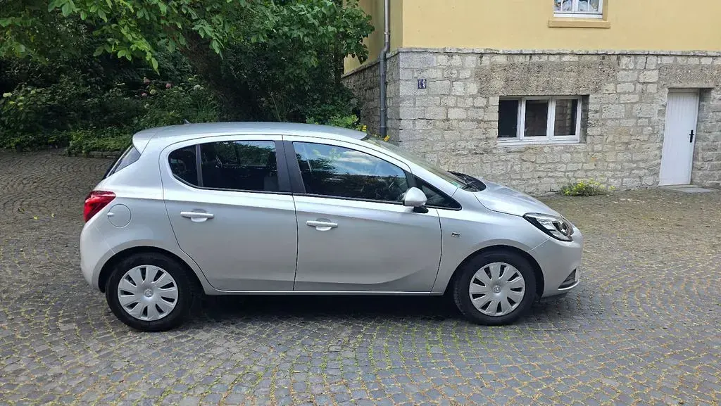 Gebraucht Opel Corsa Edition 90 PS (66 kW) 2015 Silber Kleinwagen