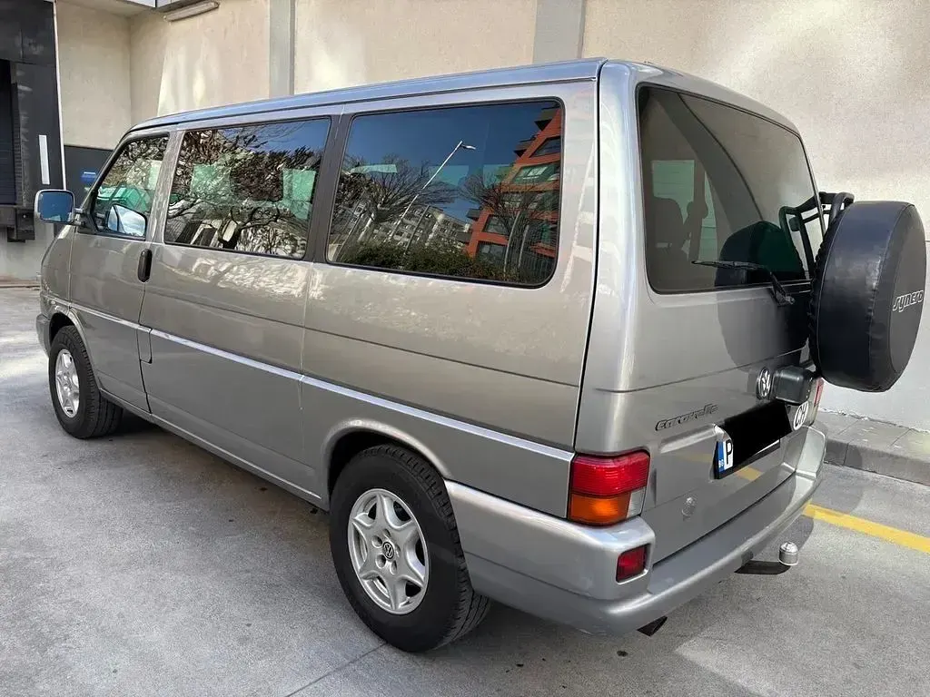 Second-hand VW Caravelle 116 CP (85 kW) 2000 Gri Van