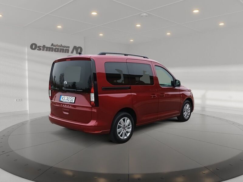 Gebraucht VW Caddy Life 116 PS (85 kW) 2024 Fortanarot metallic Van / Kleinbus