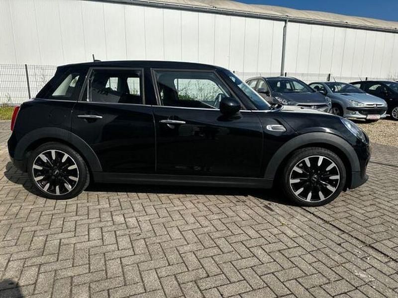 Używany Mini Cooper 136 KM (100 kW) 2015 Czarny Hatchback