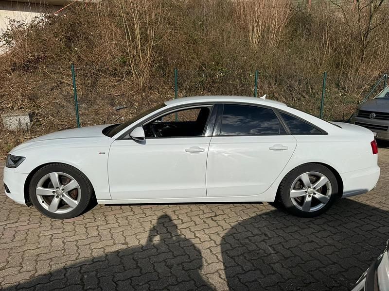 Gebraucht Audi A6 S-Line 204 PS (150 kW) 2012 Weiß Limousine