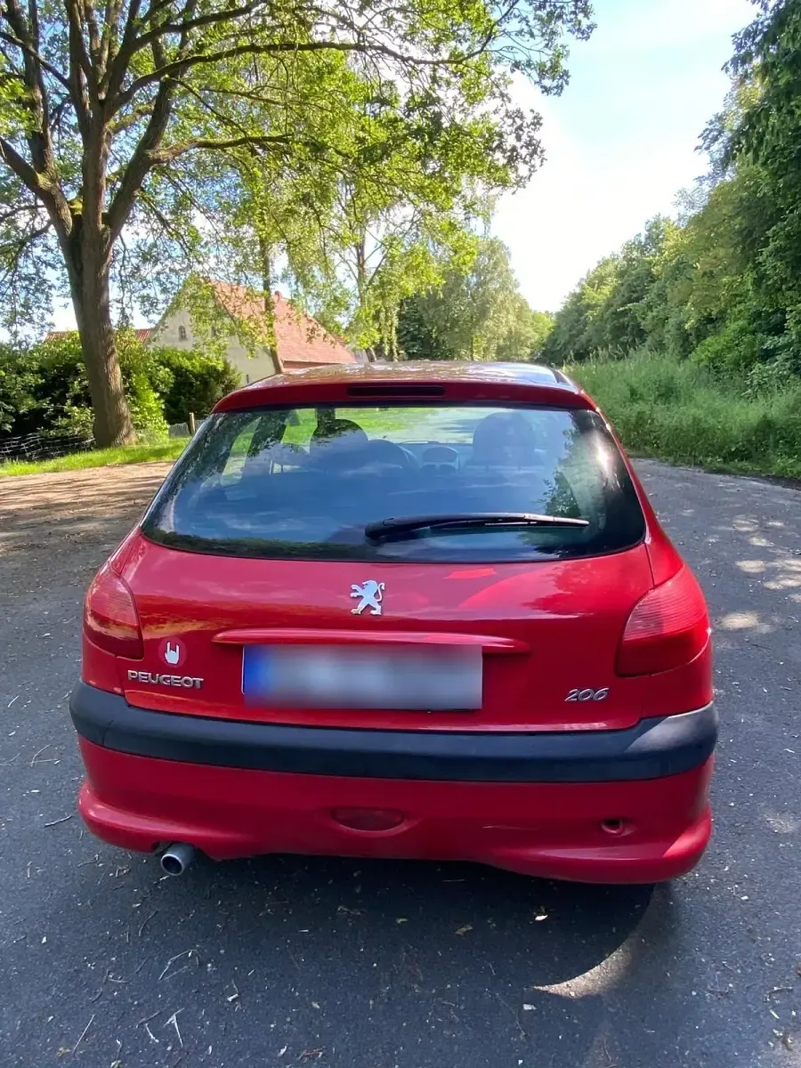 Gebraucht Peugeot 206 75 PS (55 kW) 2009 Rot Kleinwagen