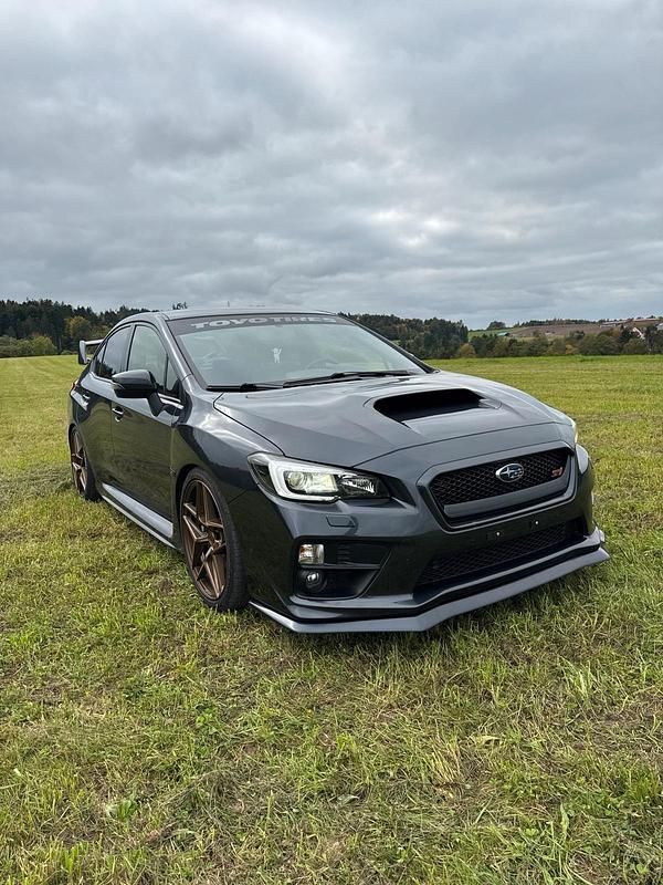 Grau Gebraucht 2014 Subaru WRX STI Limousine | 37.000 € (Fairer Preis) - Bild 1/4