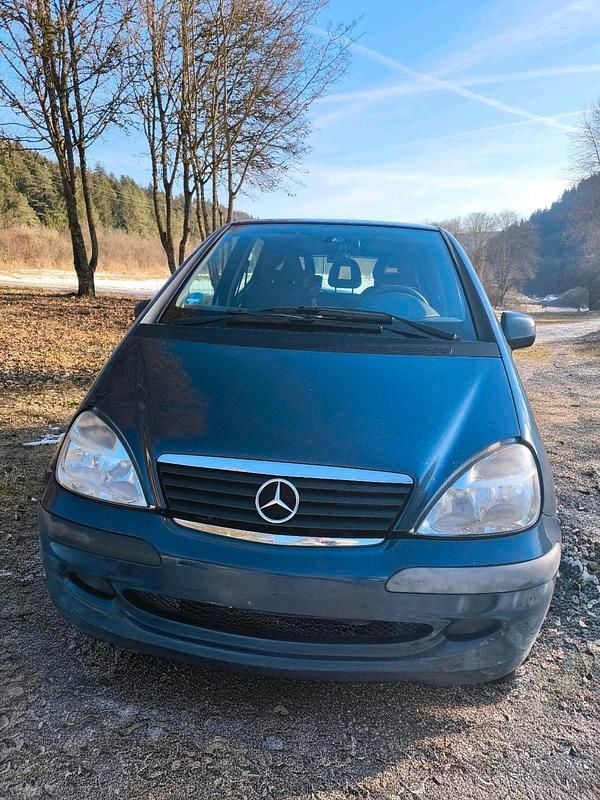 Blau Gebraucht 2001 Mercedes A140 Kleinwagen | 3.050 € - Bild 1/4